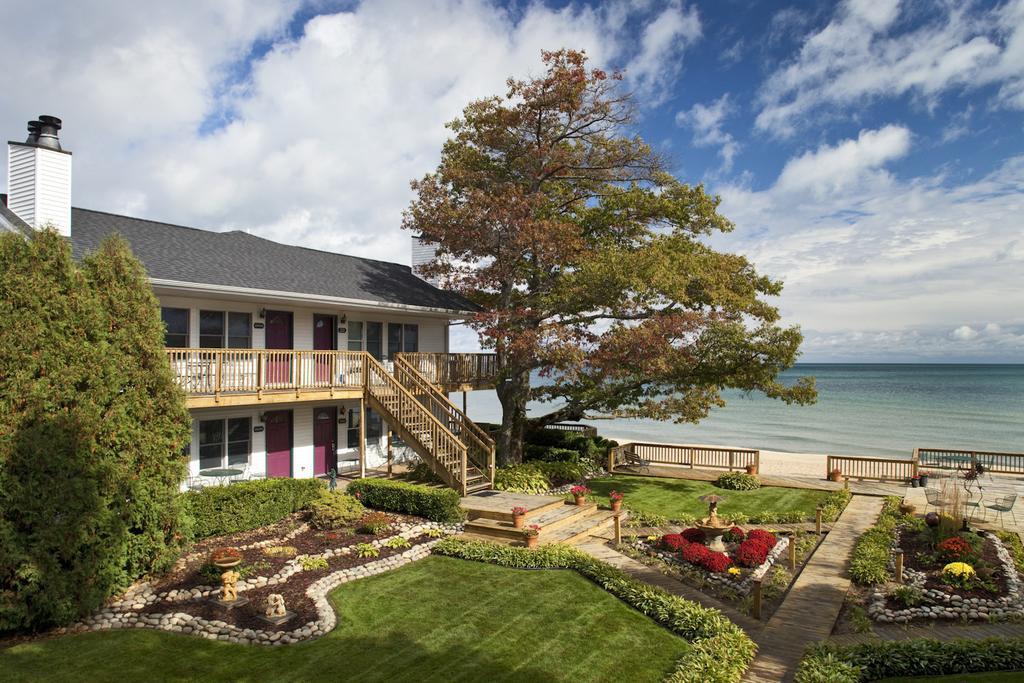 Bed and Breakfast Huron House Oscoda Exterior foto